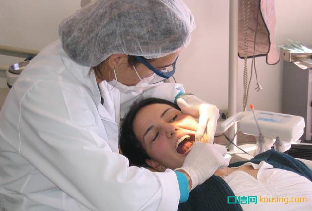 便携式口腔图像分析诊断牙斑——为口腔医疗行业带来新变革