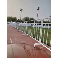 北京铁马护栏一米栏一米线隔离带警戒杆警戒带礼宾杆出租